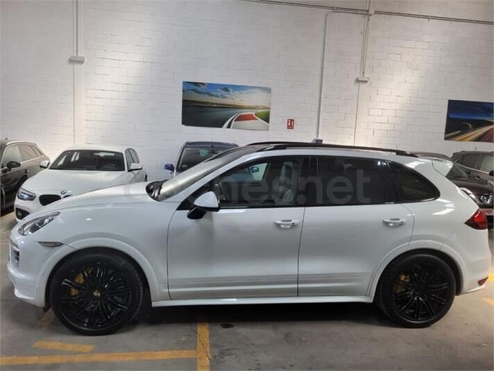 PORSCHE Cayenne 4.8 GTS Tiptronic
